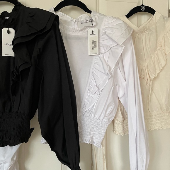 Crop Tops - Picture 3 of 5